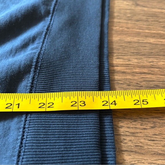 Harry Potter Hogwarts Crewneck Sweatshirt Youth (14-16) L Crest Blue Sweater - Picture 10 of 11